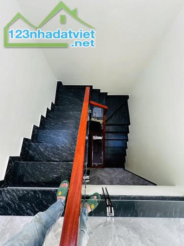 Bán nhà 3 Tầng Ngõ 9 Nguyễn Văn Cừ,P.Hồng Hải. DT:52.5m2,MT:5m Ô Góc !!! - 5