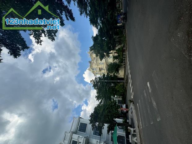 Đât phân lô, Bưng Ông Thoàn, 450m2, đường 10m, ngay Liên Phường, giá 18.5ty - 1