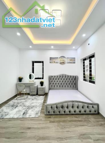 Bán nhà Minh Khai 28m2 sổ đỏ nhỉnh 4 tỷ có thương lượng - 1