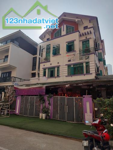 BIỆT THỰ VIP-VIEW CHUNG CƯ- Dự án Intracom Trung Văn 144m2/4Tầng/MT 6.2m 31 Tỷ