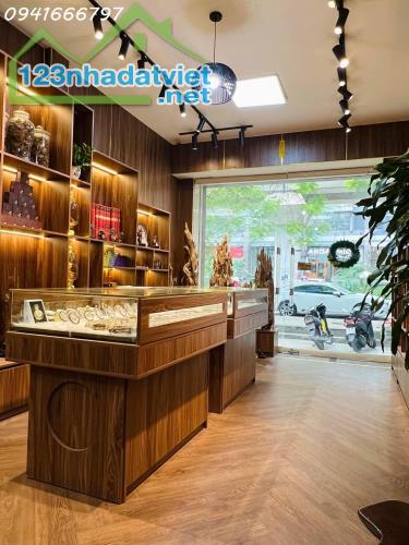 SANG NHƯỢNG CỬA HÀNG TRẦM HƯƠNG 74 HÀO NAM - 3