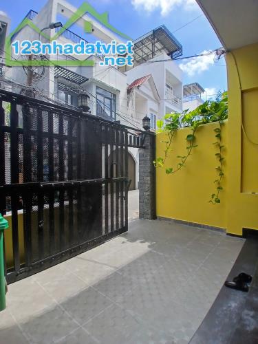 BÁN NHÀ GÓC 2 MẶT TIỀN HẺM XE HƠI ĐƯỜNG TÂN MỸ, TÂN THUẬN TÂY, Q7