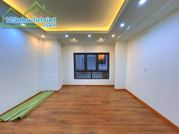 KIM MÃ THƯỢNG - LÔ GÓC  - 6 TẦNG THANG MÁY - 37M2 - MT 4M - CHỈ 9.9 TỶ (CÓ TL) - 1
