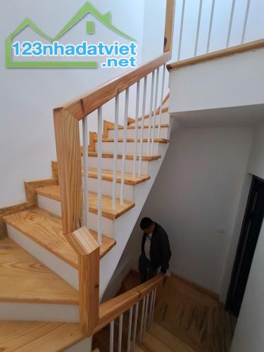 BÁN NHÀ ĐẸP Ở NGAY - PHỐ THÁI THỊNH - 33m2x4T - GẦN OTO ĐỖ - GIÁ CHỈ 6,x TỶ