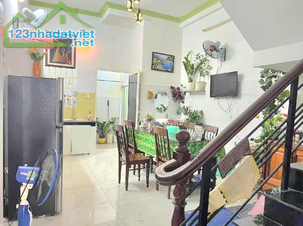 Bán Gấp Nhà 2 Tầng -Đường Trần Xuân Soạn ,P.Tân Hưng ,Quận 7 ,56m2, Nhĩnh 5 Tỷ(TL) - 2