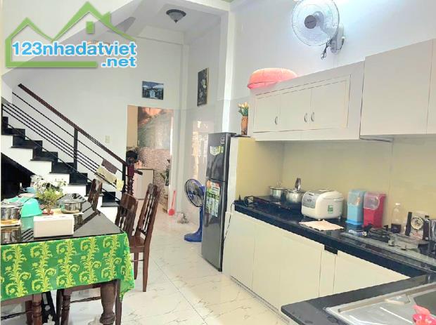Bán Gấp Nhà 2 Tầng -Đường Trần Xuân Soạn ,P.Tân Hưng ,Quận 7 ,56m2, Nhĩnh 5 Tỷ(TL) - 5