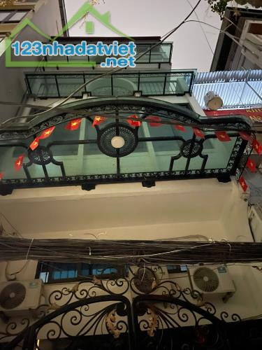 Gia Đình Cần Bán Nhà 40m², 7 tầng, Quan Nhân, Ô Tô, Ngõ Nông, Ở Luôn - 7.6 tỷ - 2