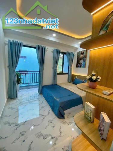 Bán gấp nhà thiết kế đẹp tại Bùi Quang Là, Gò Vấp, 28m2 bàn giao nội thất - 2