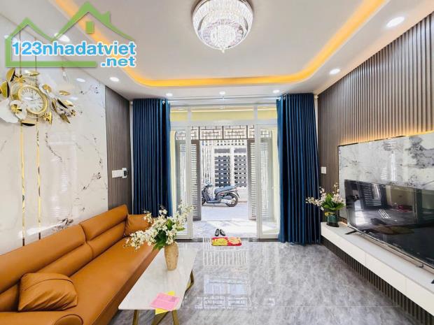 Bán nhà Hẻm 3.5m Quang Trung, P10, GV, 4.1 x 12m, 2 tầng, 4.75 Tỷ TL - 4