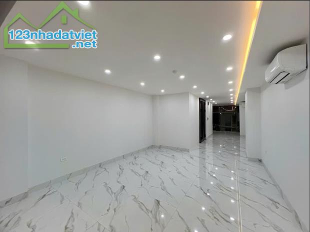 Cho thuê nhà 55m², Ngõ Nguyễn Chí Thanh, Ba Đình, 12 triệu/tháng