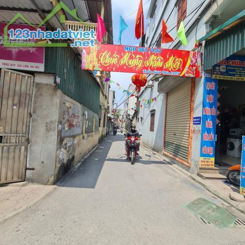 5 tỷ x tiểu học nhận nhà ở ngay tại Trâu Quỳ, Gia Lâm. Sổ 50m2 full thổ cư. Lh 0989894845 - 3
