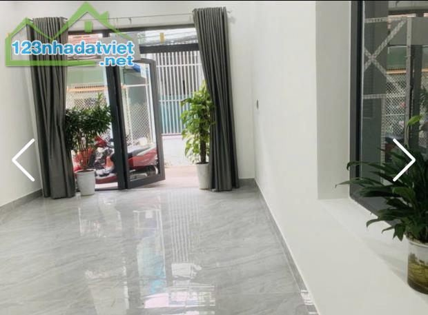 Nhà 3 tầng đường Hoàng Diệu. DT:78m . Ngang 5m nở hậu . Giá : 4tỷ650 thương lượng - 3