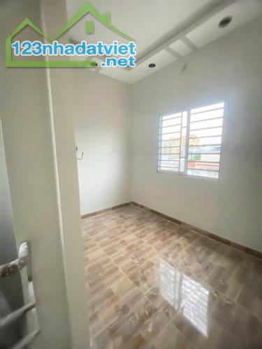 Bán nhà MỚI, SÁT MẶT TIỀN, 70m2, KHU HIỆN HỮU, hỗ trợ vay, Đường Huỳnh Tấn Phát, Quận 7. - 1