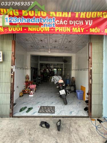 CHÍNH CHỦ CẦN SANG TIỆM TÓC- Địa chỉ: A173 Đông Hưng Thuận 27 quận 12, TPHCM