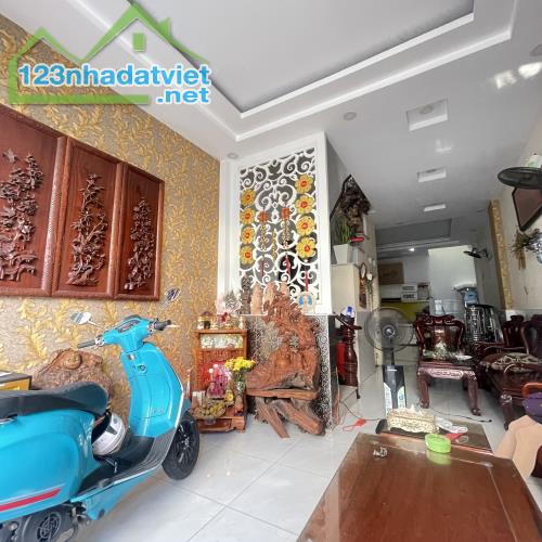 SIÊU PHẨM 3 TẦNG ĐẸP LUNG LINH ĐƯỜNG M1 (SỐ 18) - HẺM XE TẢI 8M - 56M2 (4*14) - CHỈ 6 TỶ S - 1