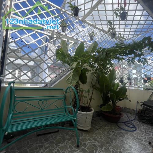 SIÊU PHẨM 3 TẦNG ĐẸP LUNG LINH ĐƯỜNG M1 (SỐ 18) - HẺM XE TẢI 8M - 56M2 (4*14) - CHỈ 6 TỶ S - 4