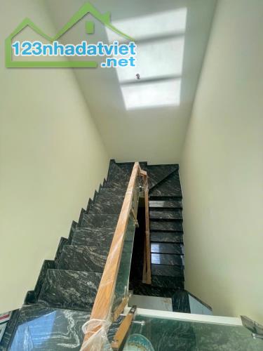 🏠NHÀ ĐẸP LUNG LINH - 4 TẦNG - HẺM XE HƠI THÔNG TỨ TUNG - 58M2(5×13.5) - GẦN NGÃ TƯ BỐN XÃ - 4
