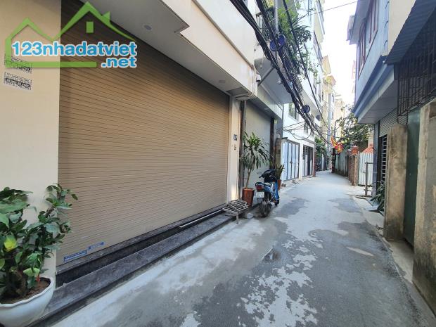 Bán nhà Lạc Long Quân - Tây Hồ, 5 tầng, thông sàn, nở hậu, ô tô dừng đỗ 30 m, 5 phút ra hồ - 5