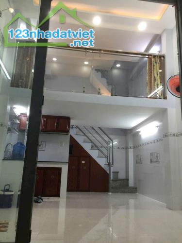 Nhà Mặt Tiền Đường Phùng Văn Cung, Quận Phú Nhuận, Giá 4.9 Tỷ - 1