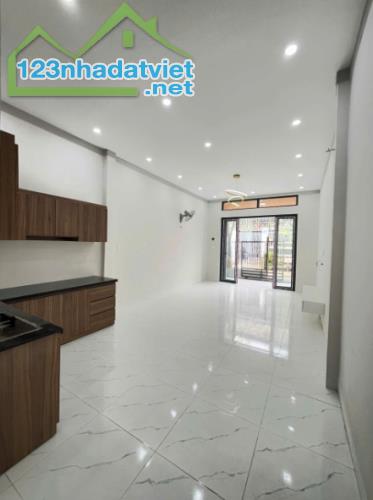 Bán Nhà 61,3m² – Phường Tân Tiến, Tp. Buôn Ma Thuột – Giá Hơn 31 Triệu/m2 - 3