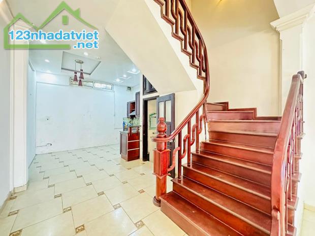 Bán nhà ngõ 30 Nguyễn Thị Định, Cầu Giấy, 75m2, 6 tầng, ôtô tránh vỉa hè, kinh doanh 29 tỷ - 4