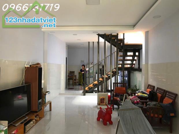 Bán nhà đường Nguyễn Thị Huê , Bà Điểm, Hóc môn, 55m2, nhỉnh 2 tỷ.