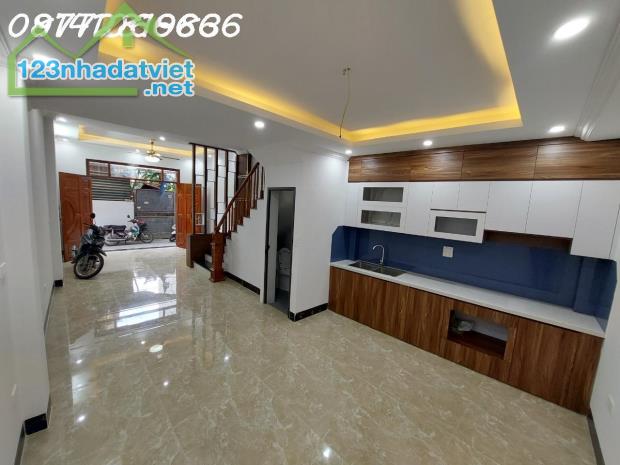TRỊNH VĂN BÔ NHÀ MỚI LÔ GÓC, Ô TÔ ĐỖ CỬA, 15M XE TẢI, GIÁ 4.95 TỶ - 2