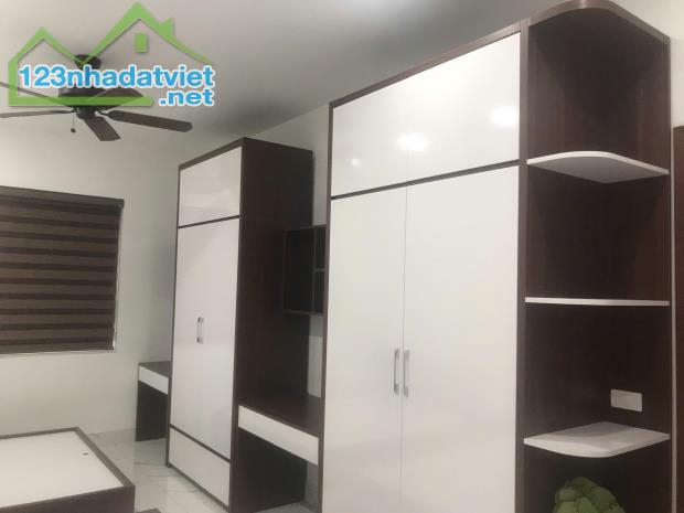 Cho thuê căn hộ chung cư sunrise building, 120m, 3 ngủ, 2 wc, full đồ, giá thuê 15 triệu - 1