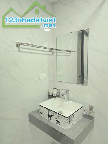 🔥 Hiếm‼️ Nhà Ngọc Khánh Ba Đình 32m2 6 tầng mặt tiền rộng - 2
