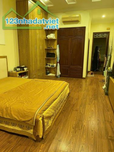 CHO THUÊ Nhà Hoàng Quốc Việt, DT 45m, 5 tầng, MT 4,5m, THÔNG SÀN, Ô TÔ - 3