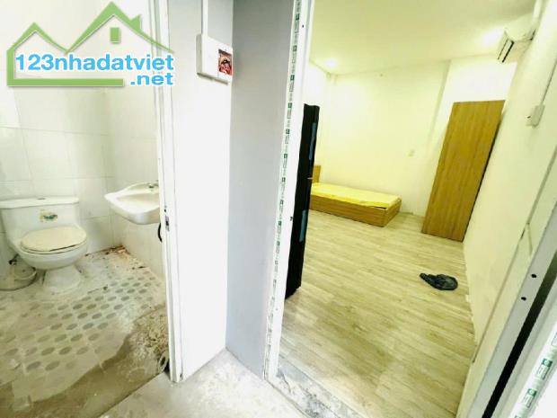GÒ VẤP, P7 👉 BÁN CHDV LÔ GÓC KHÔNG LỘ GIỚI - DOANH THU 50T/th - 16Tỷ👉 125m2.