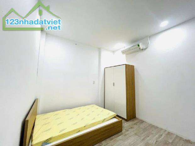 GÒ VẤP, P7 👉 BÁN CHDV LÔ GÓC KHÔNG LỘ GIỚI - DOANH THU 50T/th - 16Tỷ👉 125m2. - 2