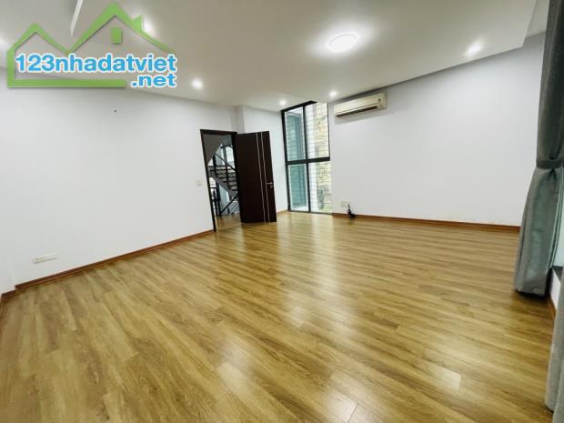 Mặt Phố Văn Quán Lô Góc 134m tầng xe buýt chạy qua hàng ngày, ở sướng, KD VP đỉnh - 3