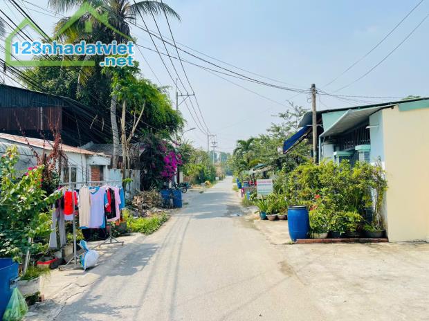 Đất mặt tiền Lê Thị Diệt xã Tân An Hội, Diện tích 250m2, Sổ hồng riêng