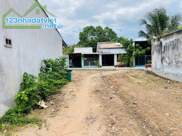 Đất Mặt Tiền Mai Thị Buội Giáp Thị Trấn Củ Chi, Diện Tích 280m2, Sổ Hồng Riêng - 1
