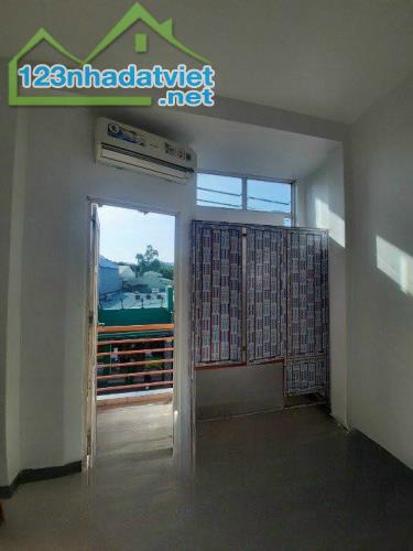 BÁN NHÀ THOẠI NGỌC HẦU, TÂN PHÚ, 17M2, 3 TẦNG, DTXD 51M2, GIÁ NHỈNH 3.X TỶ  HIỆN TRẠNG:  • - 1