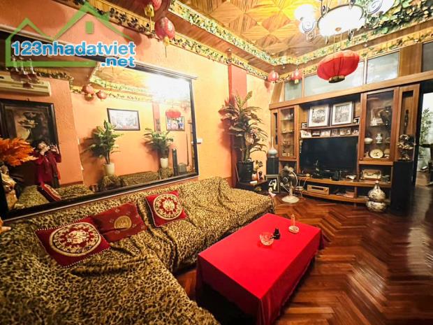 Phân lô Trần Quốc Hoàn, Ô tô tránh, ở sướng 60m 6 tầng 4.1m mặt, Giá 17.9 tỷ.  0796193699