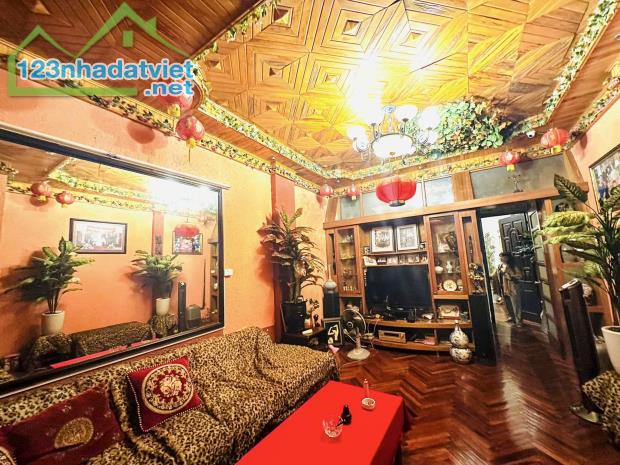 Phân lô Trần Quốc Hoàn, Ô tô tránh, ở sướng 60m 6 tầng 4.1m mặt, Giá 17.9 tỷ.  0796193699 - 1