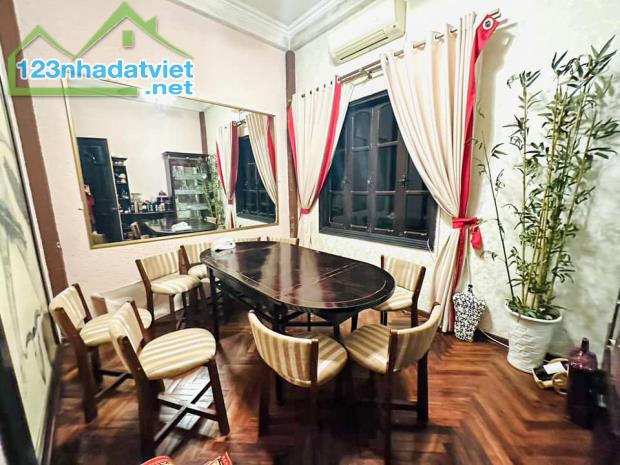 Phân lô Trần Quốc Hoàn, Ô tô tránh, ở sướng 60m 6 tầng 4.1m mặt, Giá 17.9 tỷ.  0796193699 - 3