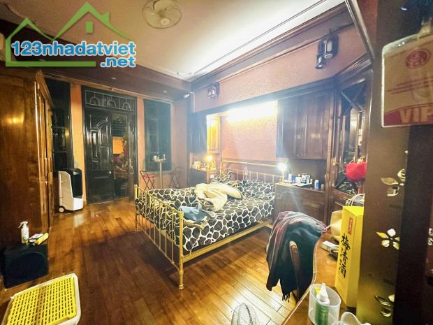 Phân lô Trần Quốc Hoàn, Ô tô tránh, ở sướng 60m 6 tầng 4.1m mặt, Giá 17.9 tỷ.  0796193699 - 4