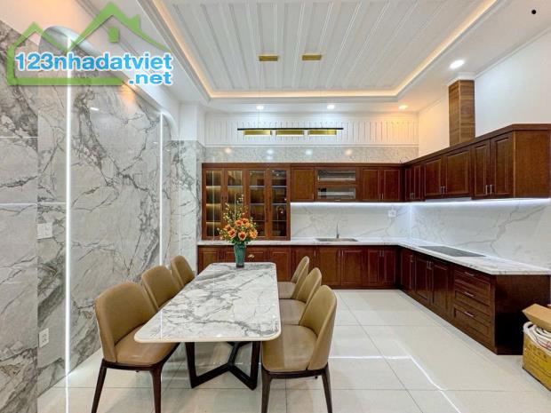 Bán gấp nhà đẹp lung linh ở ngày Nguyễn Thị Thập, 60m2, full nội thất xịn, chỉ nhỉnh 9 tỷ. - 3