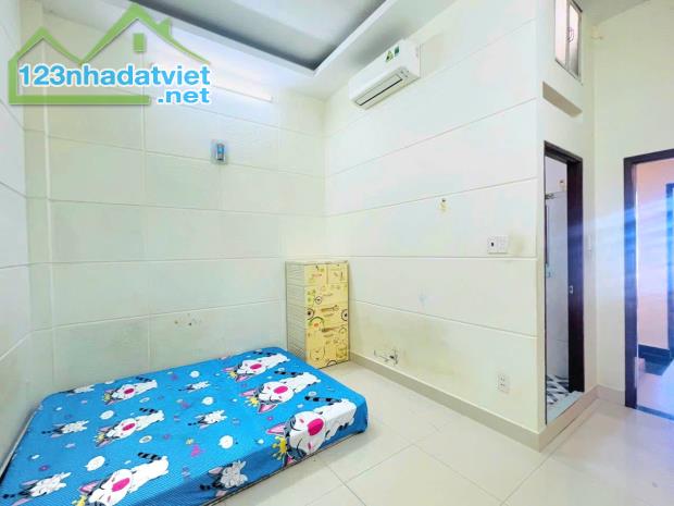 Bán Gấp Nhà Khu Dân Trí ,Hẻm Thông ,P.Phú Thuận ,Q.7 ,4m x14m ,Giá Nhĩnh 4 Tỷ. - 4