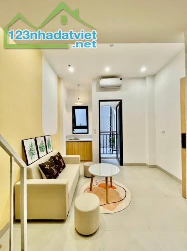 BÁN CHDV 5* PHỐ ĐÊ LA THÀNH, 50M, 7T, MT 6.5M, 11PKK, 10M RA PHỐ, FULL ĐỒ, DT 800T, 12.6T
