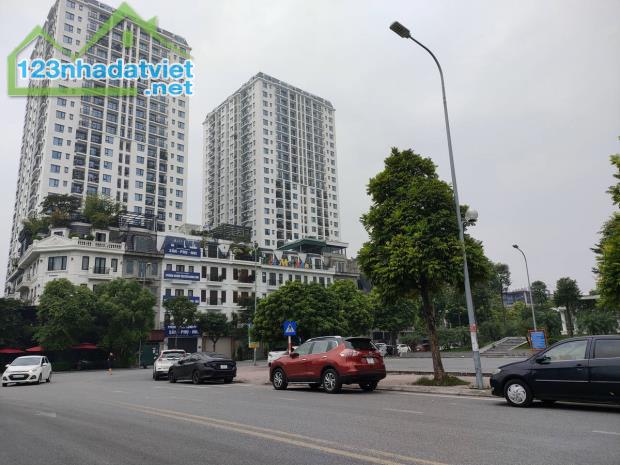 Bán Tòa nhà Mặt Phố Hồng Tiến Long Biên 225m2 Lô Góc, Mặt Tiền Quyền lực Giã 115 tỷ - 2