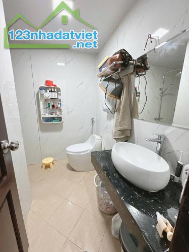 Bán nhà Thịnh Quang, Đống Đa cạnh Ngã Tư Sở 50m2x5T full nội thất về ở ngay chốt 8,7 tỷ - 4