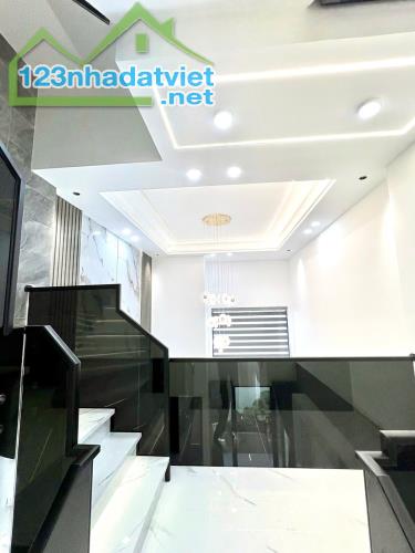 Bán nhà đẹp 5 tầng Hẻm xe hơi 8M gần Aeon Tân Phú 4x15,5m chỉ 6,4 tỷ TL - 1