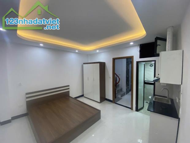 🏠 Bán Gấp CCMN - Yên Xá Triều Khúc - 50m² - 8 Tầng - 14 Phòng - Thu 60tr/th