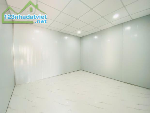 Hiếm, Hẻm xe hơi, khu phân lô, nhà mới ở ngay, 3 tầng, 3 phòng ngủ, Diện tích 64m2 chỉ - 3