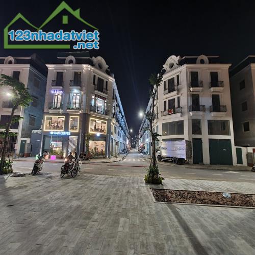 Cho thuê Shophouse Thuận An Central Lake 90m2 5 tầng. Đã hoàn thiện. Lh 0989894845