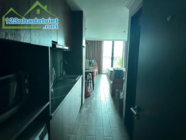 Bán nhà mặt phố Yên Hoa, Tây Hồ, 105m2 x 9 tầng thang máy, doanh thu 200 triệu/tháng!!!